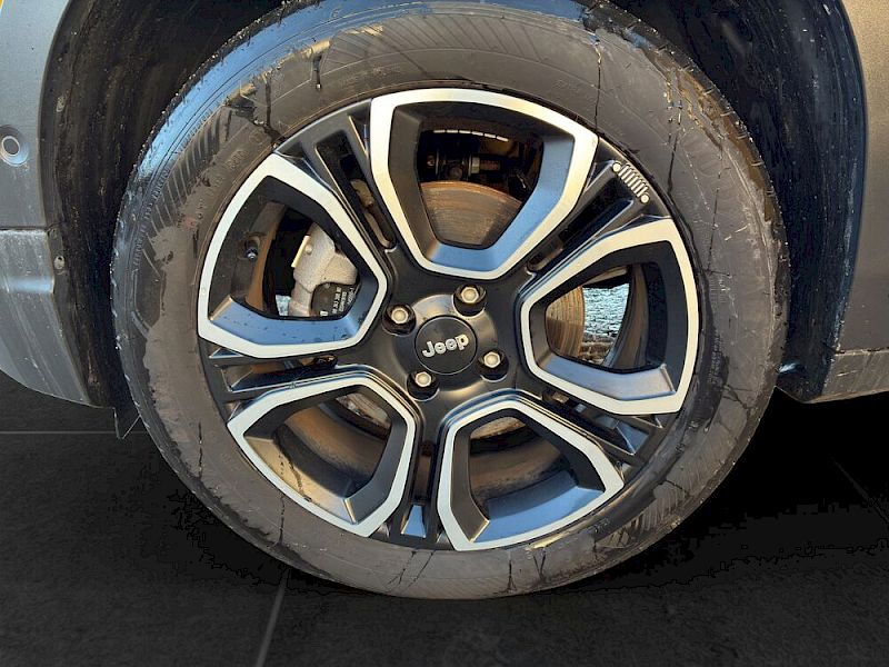 Jeep Avenger BEV 54kWh Summit