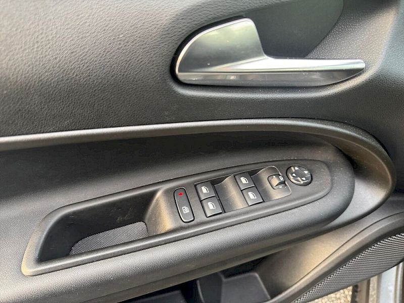 Jeep Avenger 1,2 GSE T3 Altitude