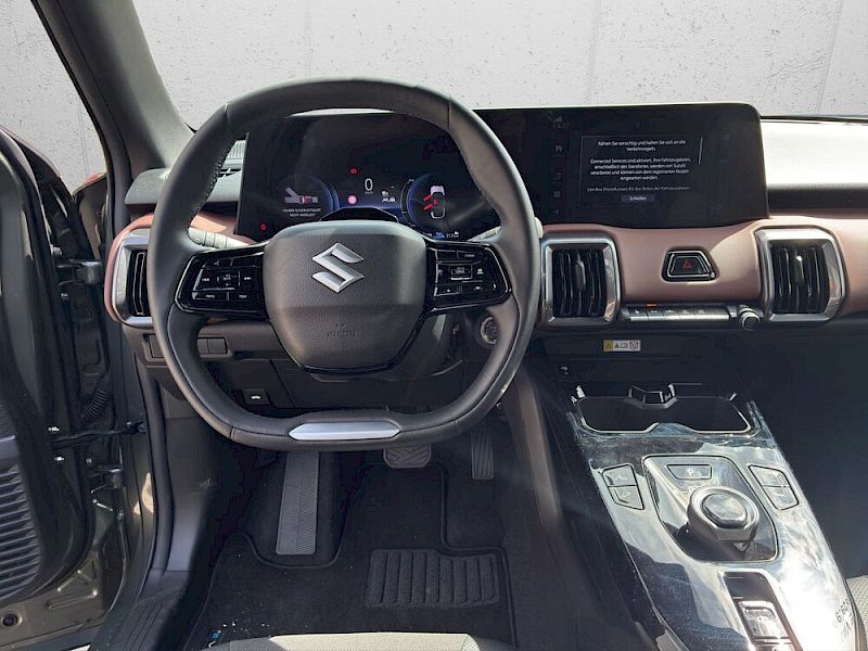 Suzuki Vitara 106 kW eAxle Flash